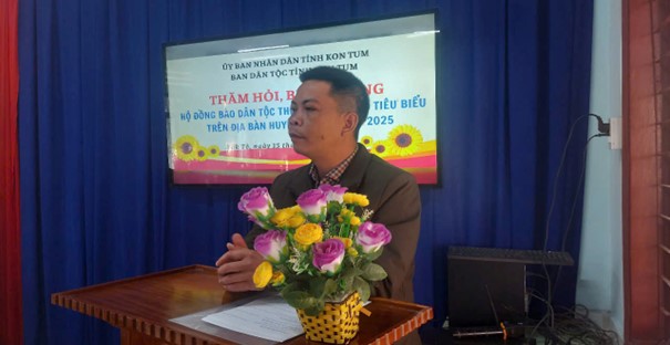 Thăm hỏi, động viên, biểu dương các hộ dân tộc thiểu số tiêu biểu trên địa bàn các huyện, thành phố nhân dịp Tết Nguyên Đán Ất Tỵ năm 2025
