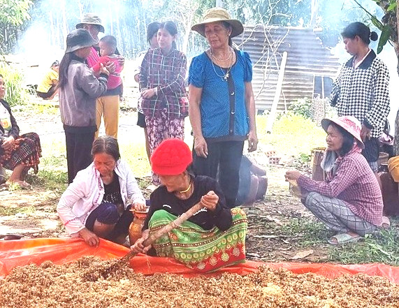 Điều chỉnh, bổ sung một số nội dung của Đề án đầu tư phát triển kinh tế - xã hội dân tộc có khó khăn đặc thù (Dân tộc Rơ Măm) trên địa bàn tỉnh Kon Tum đến năm 2025