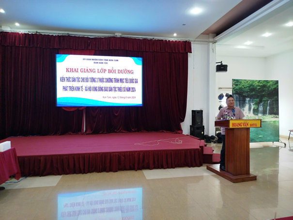 Hoàn thành Kế hoạch Bồi dưỡng kiến thức dân tộc cho nhóm đối tượng 3, đối tượng 4 trên địa bàn tỉnh Kon Tum năm 2024